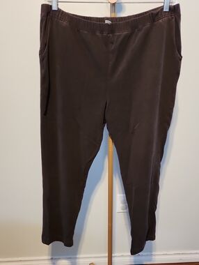 L.L. Bean Women's Elastic-Waist Pants - Dark Brown